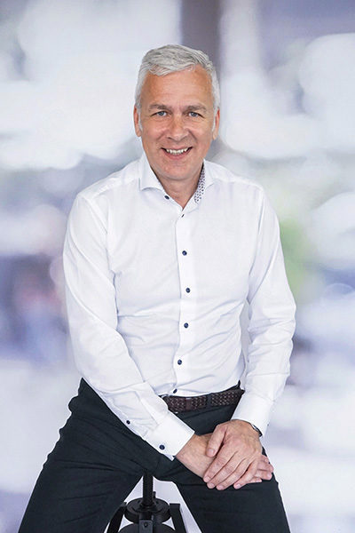 Rene-Schmid_400x600.jpg
