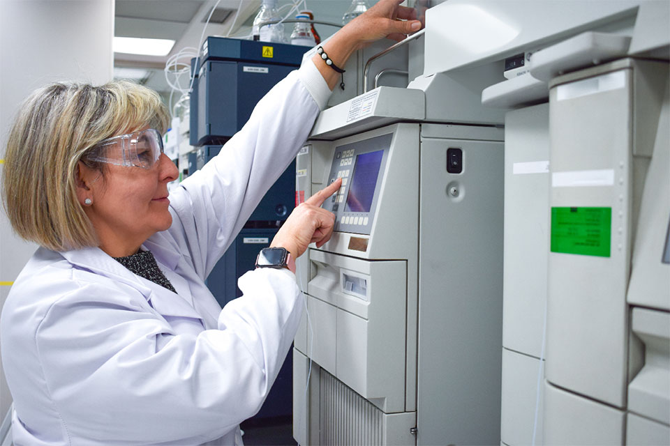 img-Laboratory-6.jpg