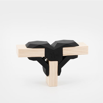 Playwood T black